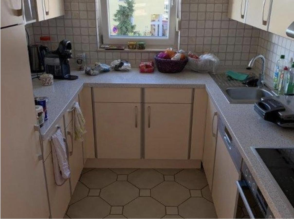 Sonnige 3 Zimmer Wohnung Mit Schoenem Balkon Im Gruenen Reutlingen Exterior foto